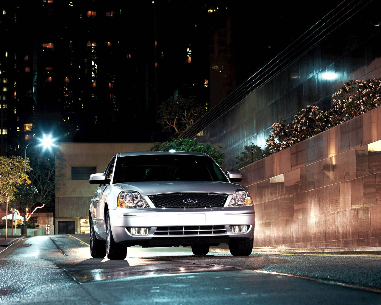 Ford Five Hundred Desktop Wallpaper