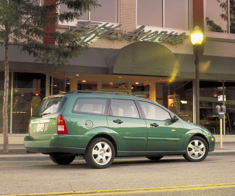 2004 Ford Focus Wagon ZTW Picture