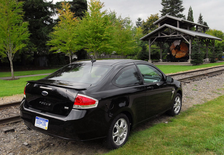 2009 Ford Focus Coupe Picture