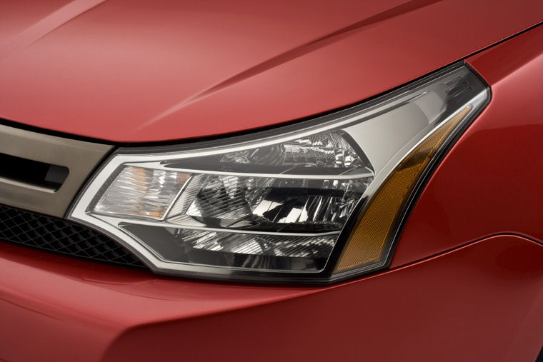 2010 Ford Focus Coupe Headlight Picture