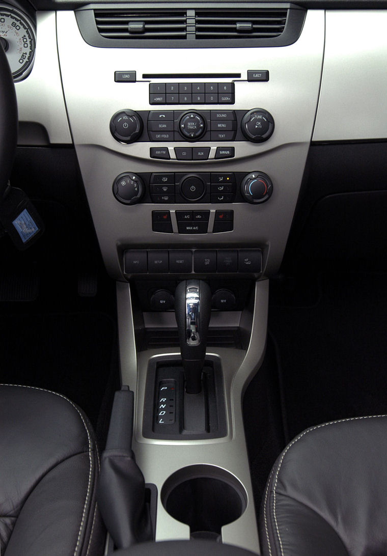 2010 Ford Focus Coupe Center Stack Picture