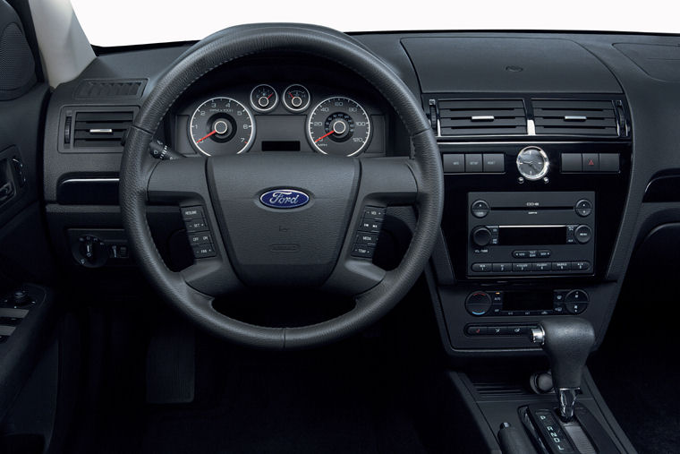 2007 Ford Fusion Cockpit Picture