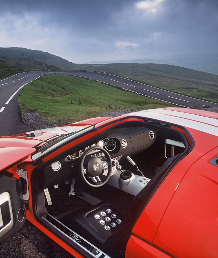 2005 Ford GT Interior Picture