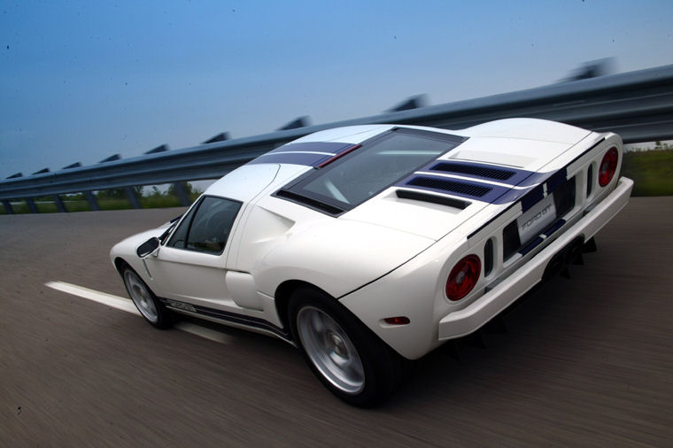 2005 Ford GT Picture