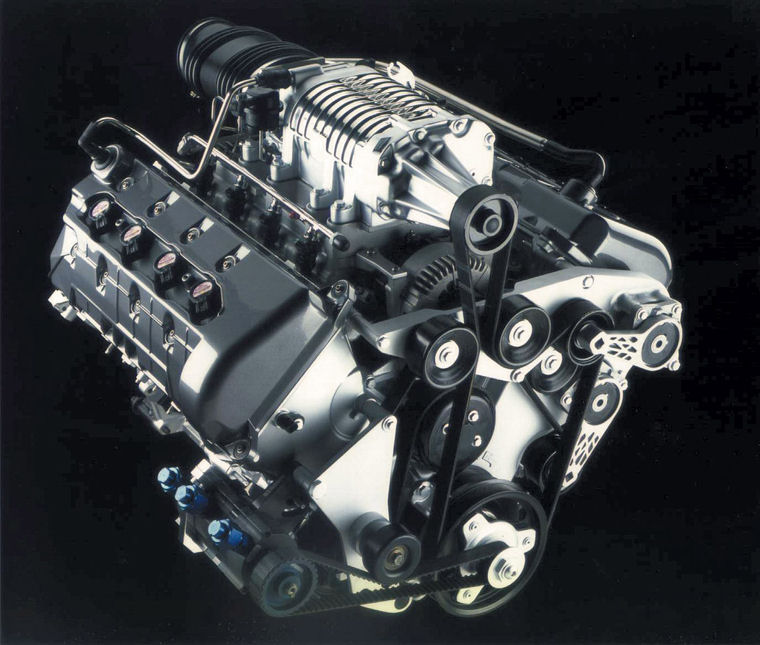 2005 Ford GT 5.4L Supercharged V8 Engine Picture