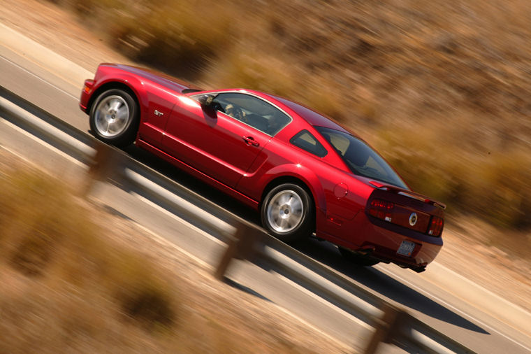 2005 Ford Mustang GT Picture