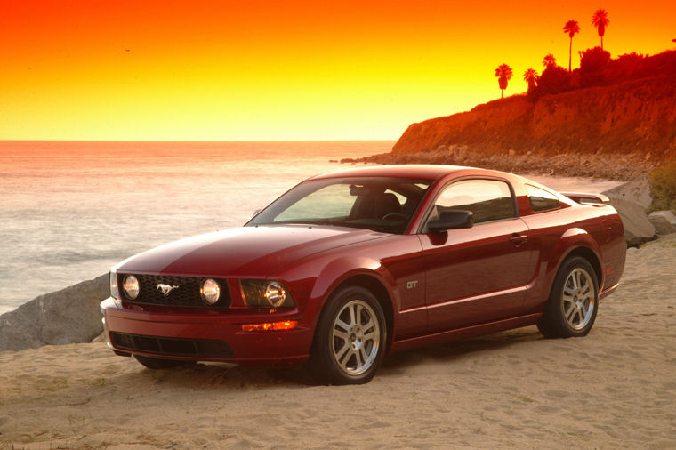 2005 Ford Mustang GT Picture