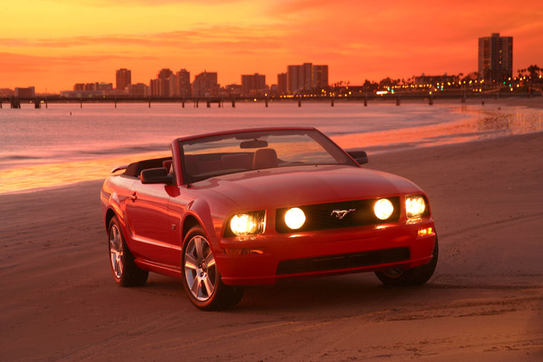 2006 Ford Mustang GT Convertible Picture