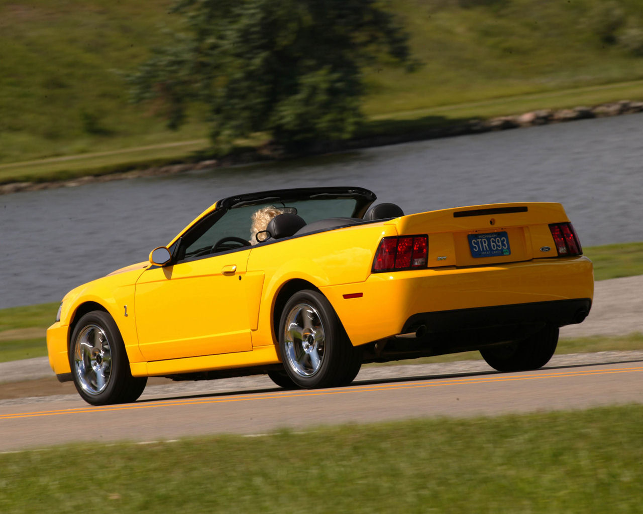 Ford Mustang Desktop Wallpaper