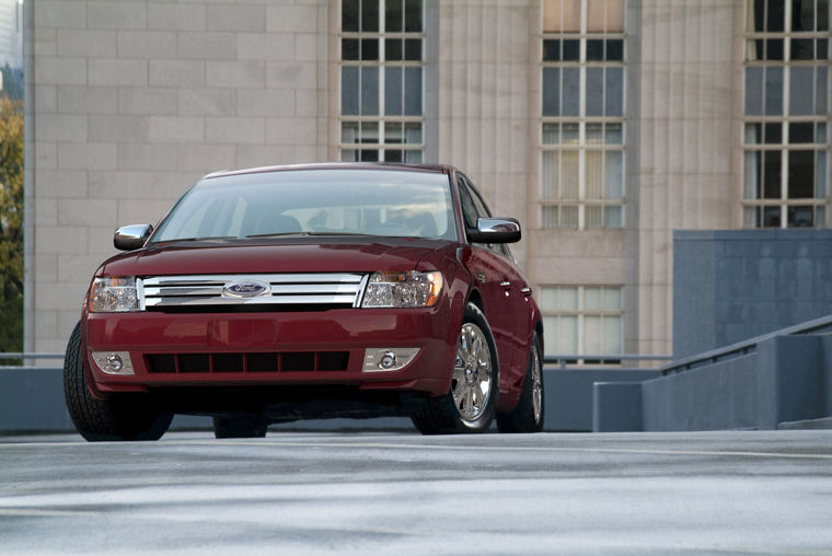 2009 Ford Taurus Limited AWD Picture