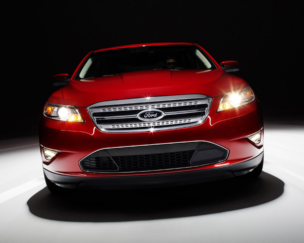 Ford Taurus Desktop Wallpaper