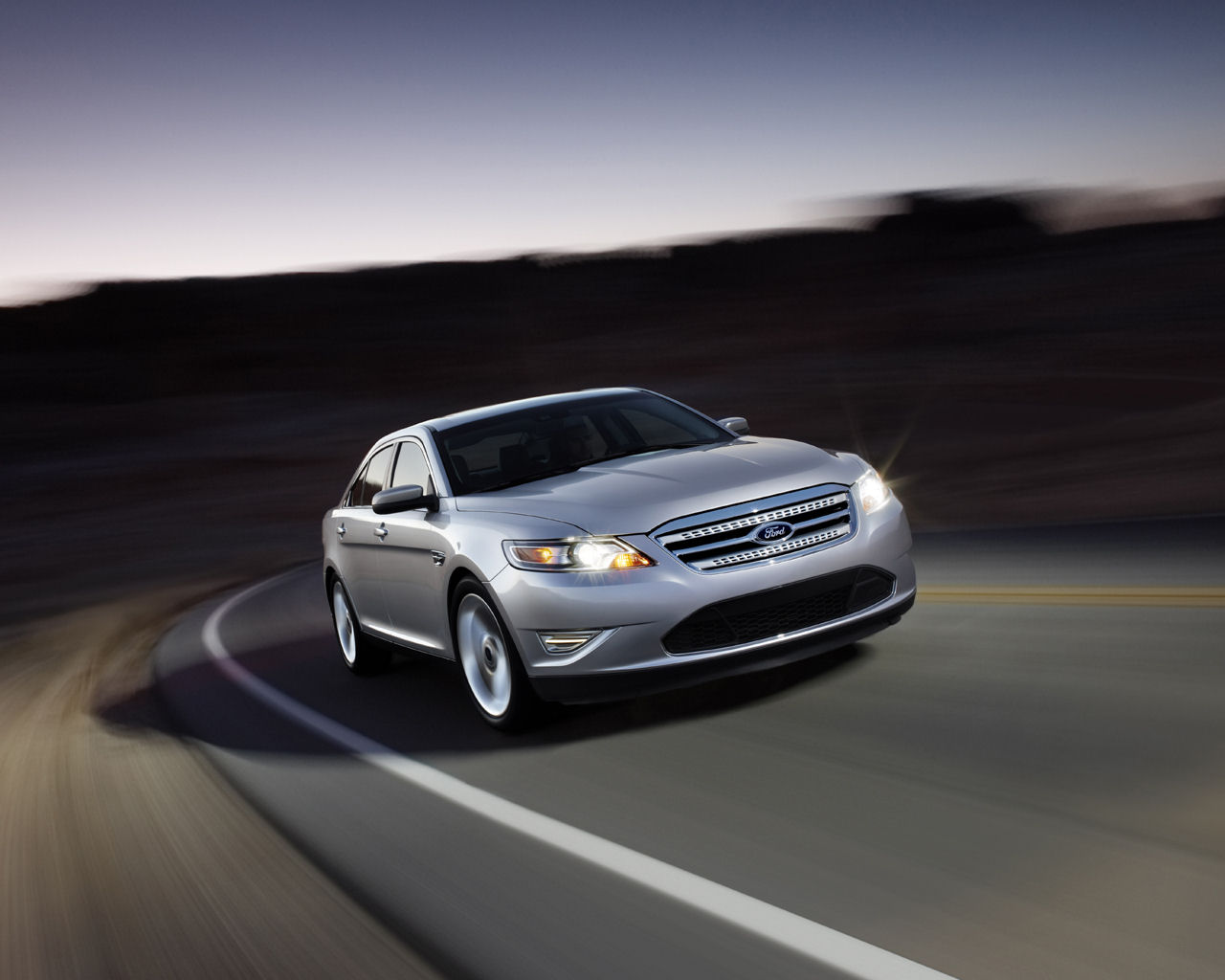 Ford Taurus Desktop Wallpaper