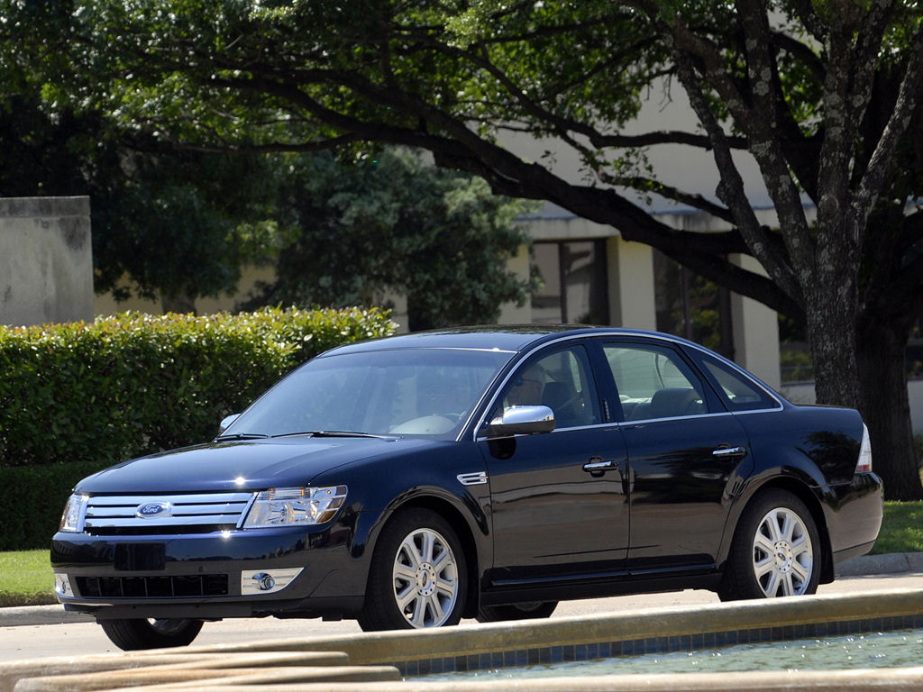 Ford Taurus Desktop Wallpaper