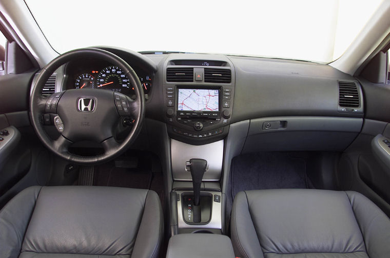 2004 Honda Accord Cockpit Picture