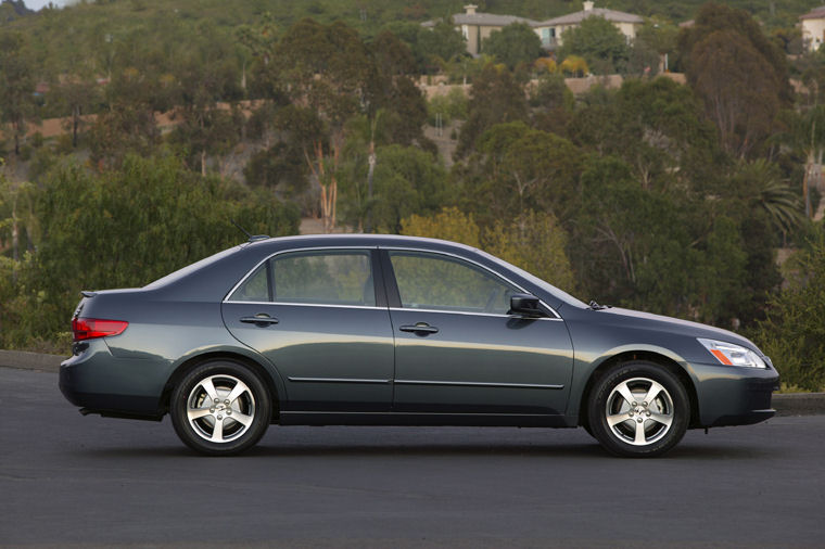 2005 Honda Accord Hybrid Picture