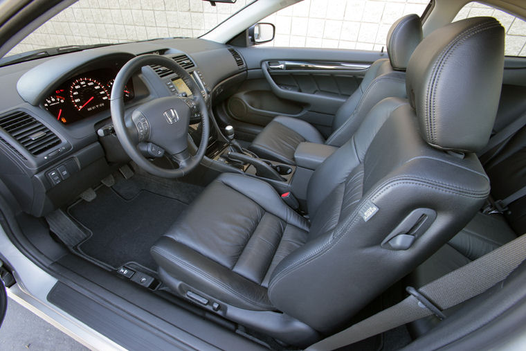 2007 Honda Accord Coupe Interior Picture