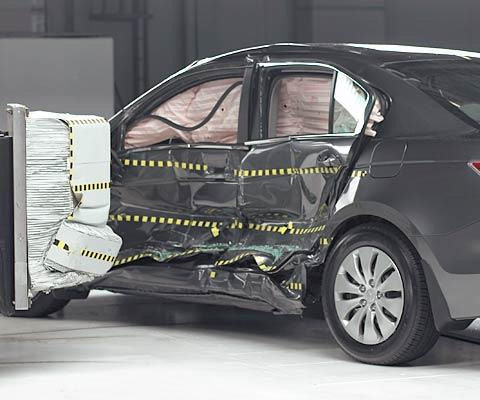 2009 Honda Accord IIHS Side Impact Crash Test Picture