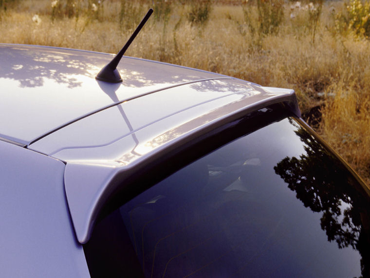 2003 Honda Civic Si Hatchback Rear Wing Picture