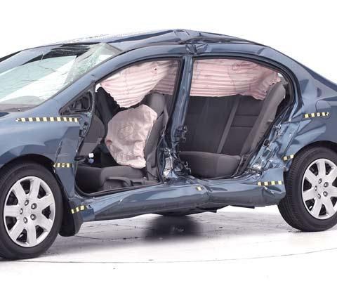 2008 Honda Civic IIHS Side Impact Crash Test Picture