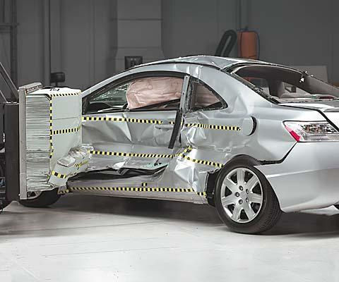 2010 Honda Civic IIHS Side Impact Crash Test Picture