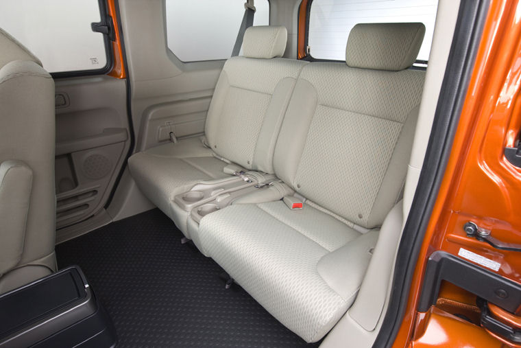 2009 Honda Element EX Rear Seats Picture