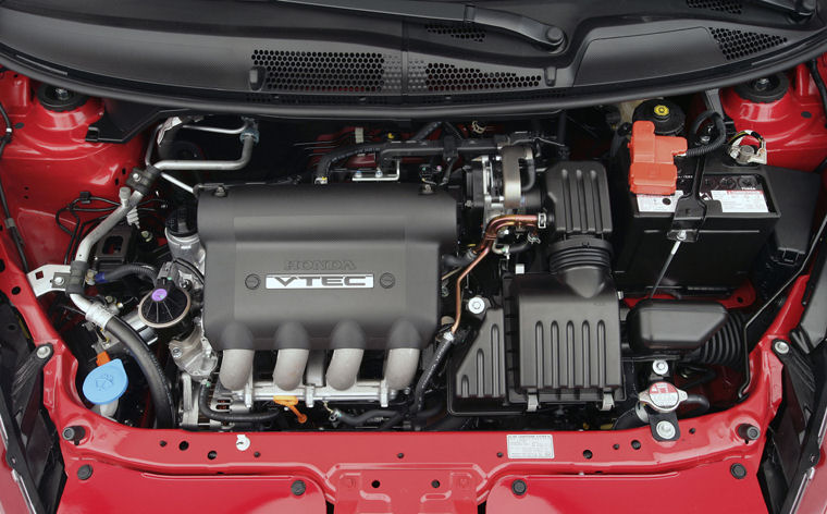 2008 Honda Fit Sport 1.5L 4-cylinder Engine Picture