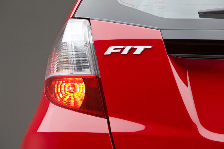 2009 Honda Fit Sport Tail Light Picture