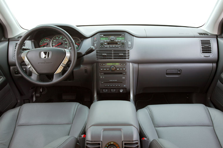 2005 Honda Pilot Cockpit Picture