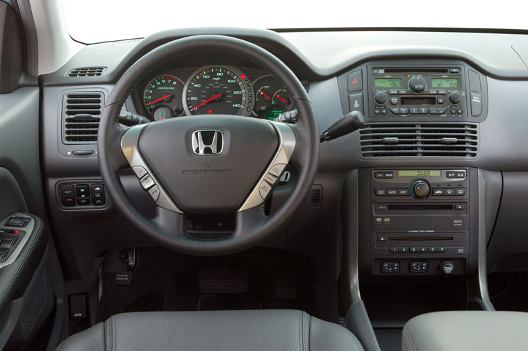 2005 Honda Pilot Cockpit Picture