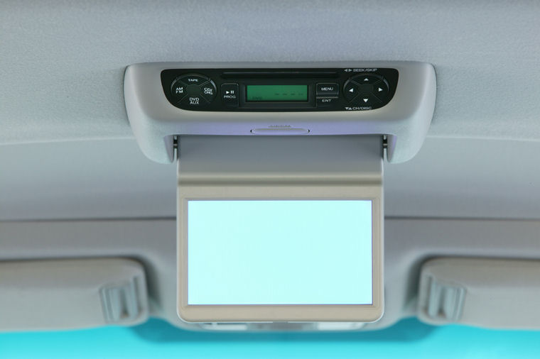 2005 Honda Pilot Overhead Screen Picture