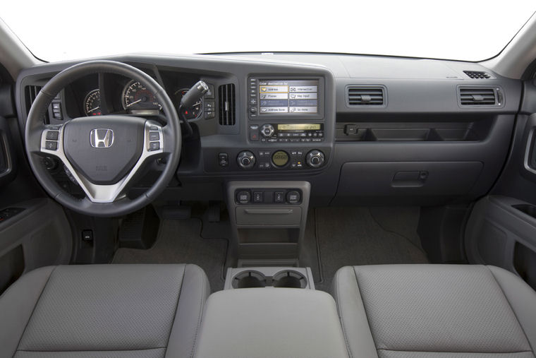 2009 Honda Ridgeline RTL Cockpit Picture