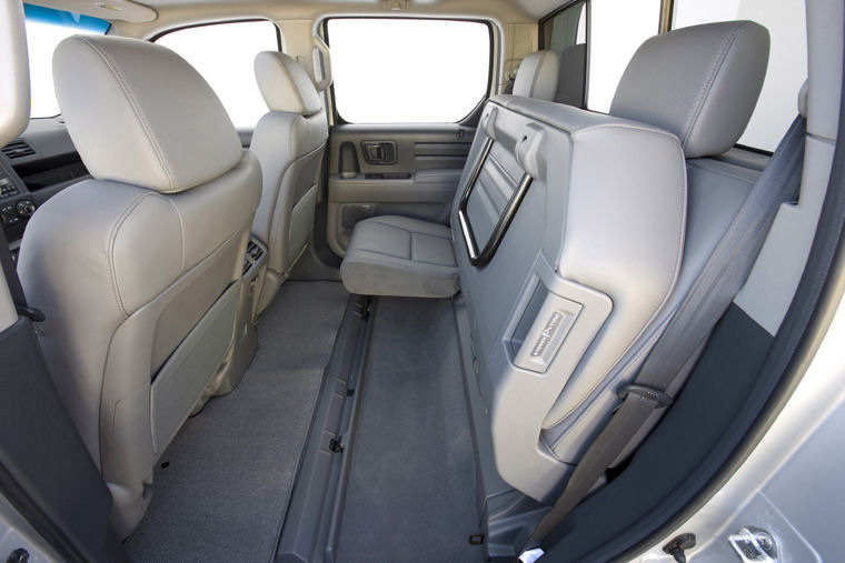 2009 Honda Ridgeline RTL Rear Seats Folded Picture