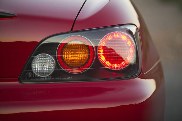 2005 Honda S2000 Tail Light Picture