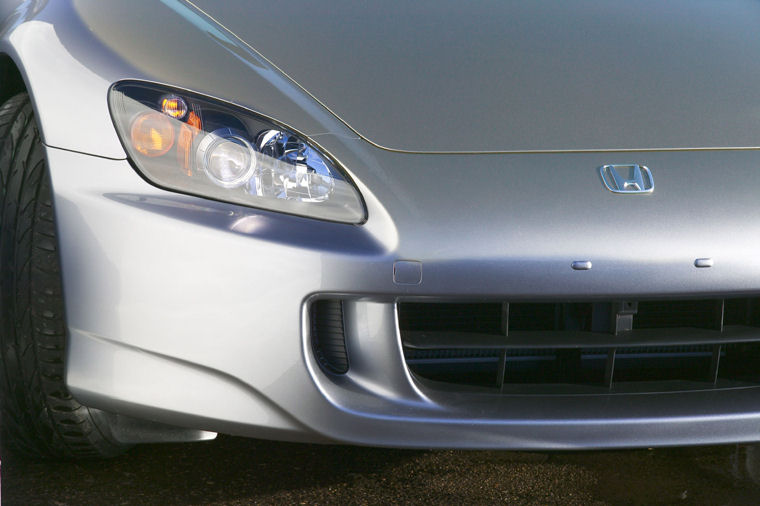 2005 Honda S2000 Headlight Picture