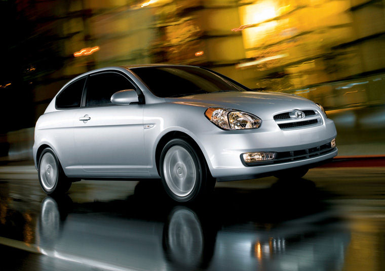 2008 Hyundai Accent Hatchback Picture