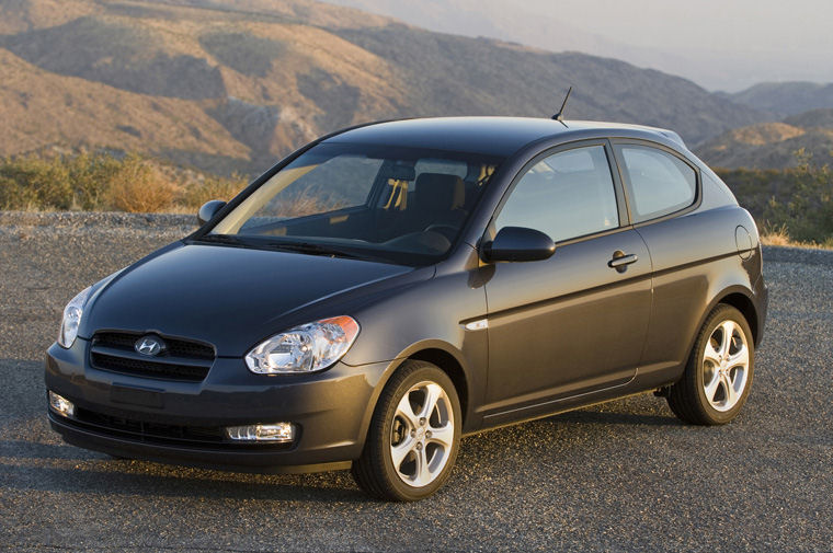 2008 Hyundai Accent Hatchback Picture