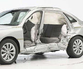 2008 Hyundai Azera IIHS Side Impact Crash Test Picture