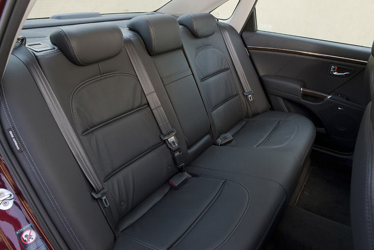 2009 Hyundai Azera Limited Rear Seats Picture