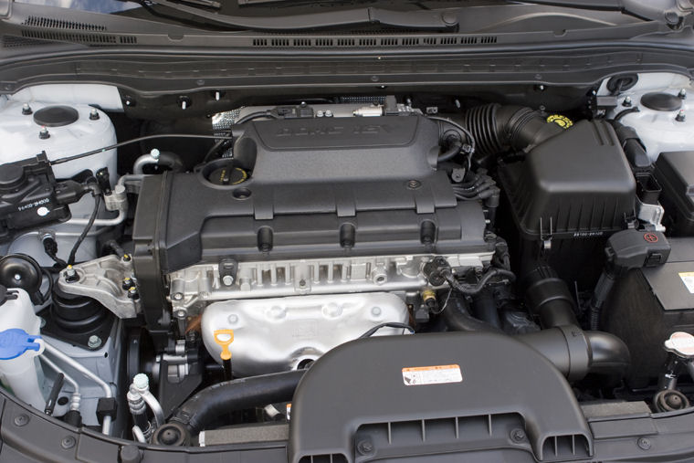 2009 Hyundai Elantra Touring 2.0L 4-cylinder Engine Picture