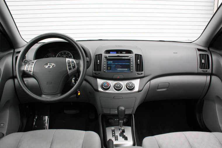 2010 Hyundai Elantra Sedan Cockpit Picture