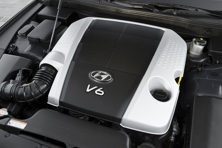 2010 Hyundai Genesis 3.8L V6 Engine Picture