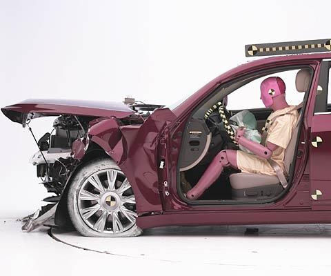 2010 Hyundai Genesis IIHS Frontal Impact Crash Test Picture