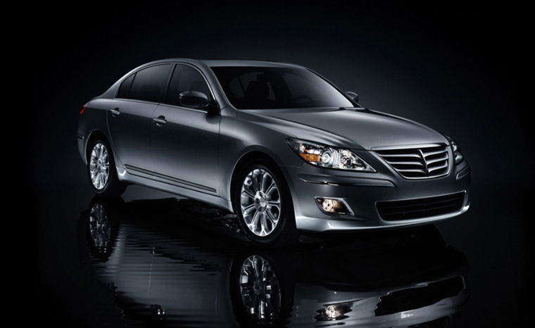 2011 Hyundai Genesis Picture