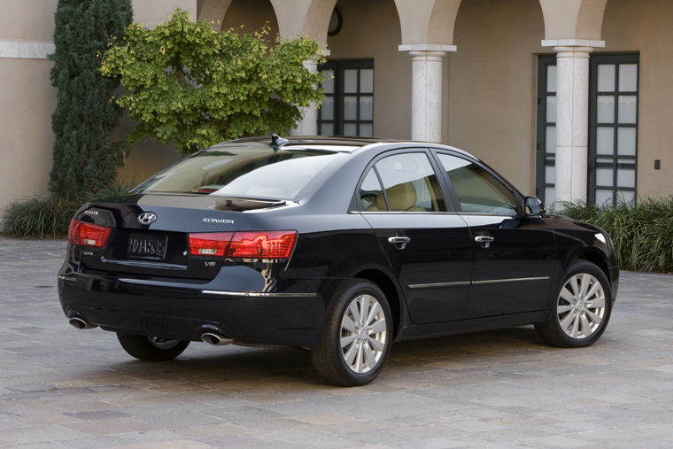 2009 Hyundai Sonata Picture