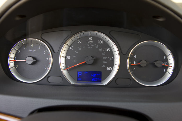 2009 Hyundai Sonata Gauges Picture