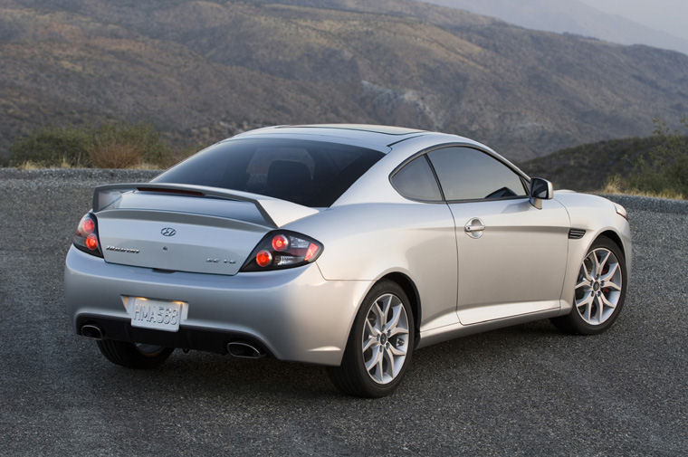 2007 Hyundai Tiburon Picture