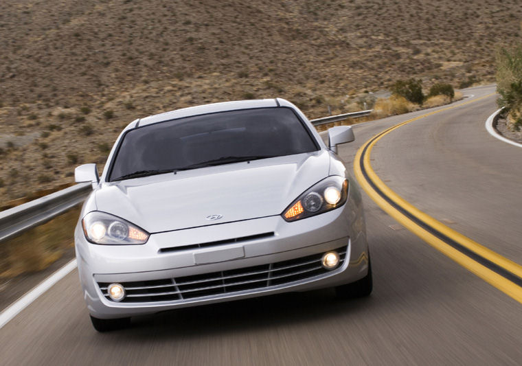 2007 Hyundai Tiburon Picture