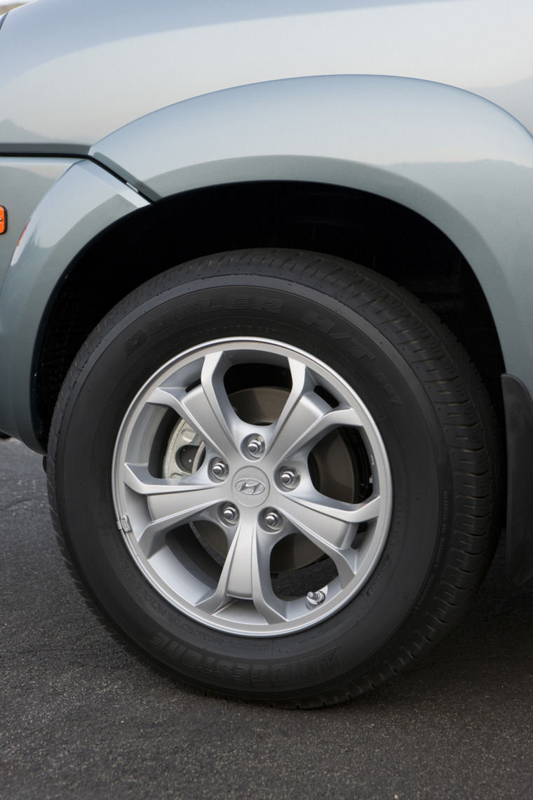 2009 Hyundai Tucson Rim Picture