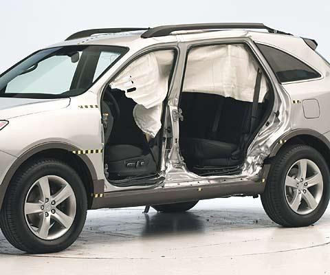 2008 Hyundai Veracruz IIHS Side Impact Crash Test Picture