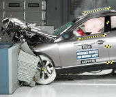 2008 Infiniti EX35 IIHS Frontal Impact Crash Test Picture